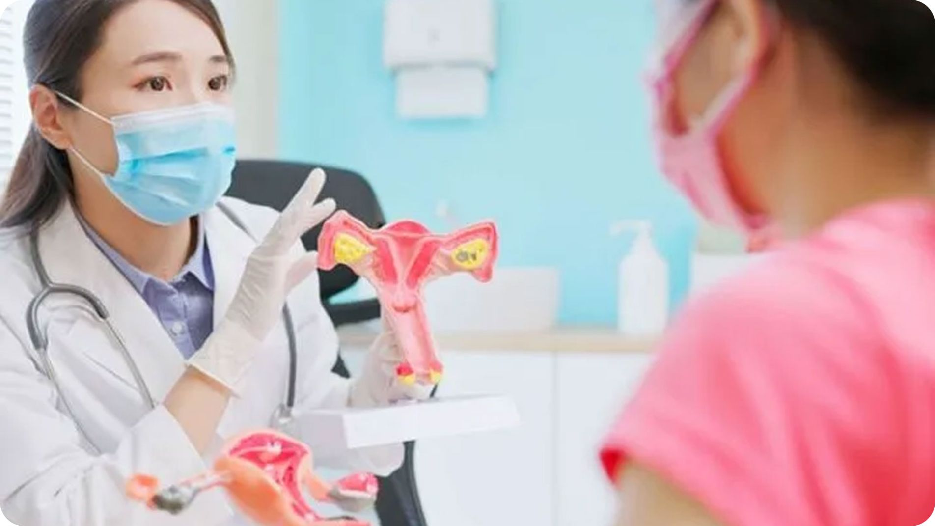 Quy trình tiêm vaccine HPV và sàng lọc ung thư cổ tử cung.