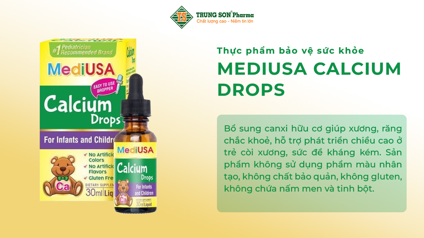 Thực phẩm bổ sung Canxi dạng nhỏ giọt MediUSA Calcium Drops (30ml) bổ sung canxi hữu cơ giúp xương, răng chắc khoẻ, hỗ trợ phát triển chiều cao ở trẻ còi xương, sức đề kháng kém. Sản phẩm không sử dụng phẩm màu nhân tạo, không chất bảo quản, không gluten, không chứa nấm men và tinh bột.