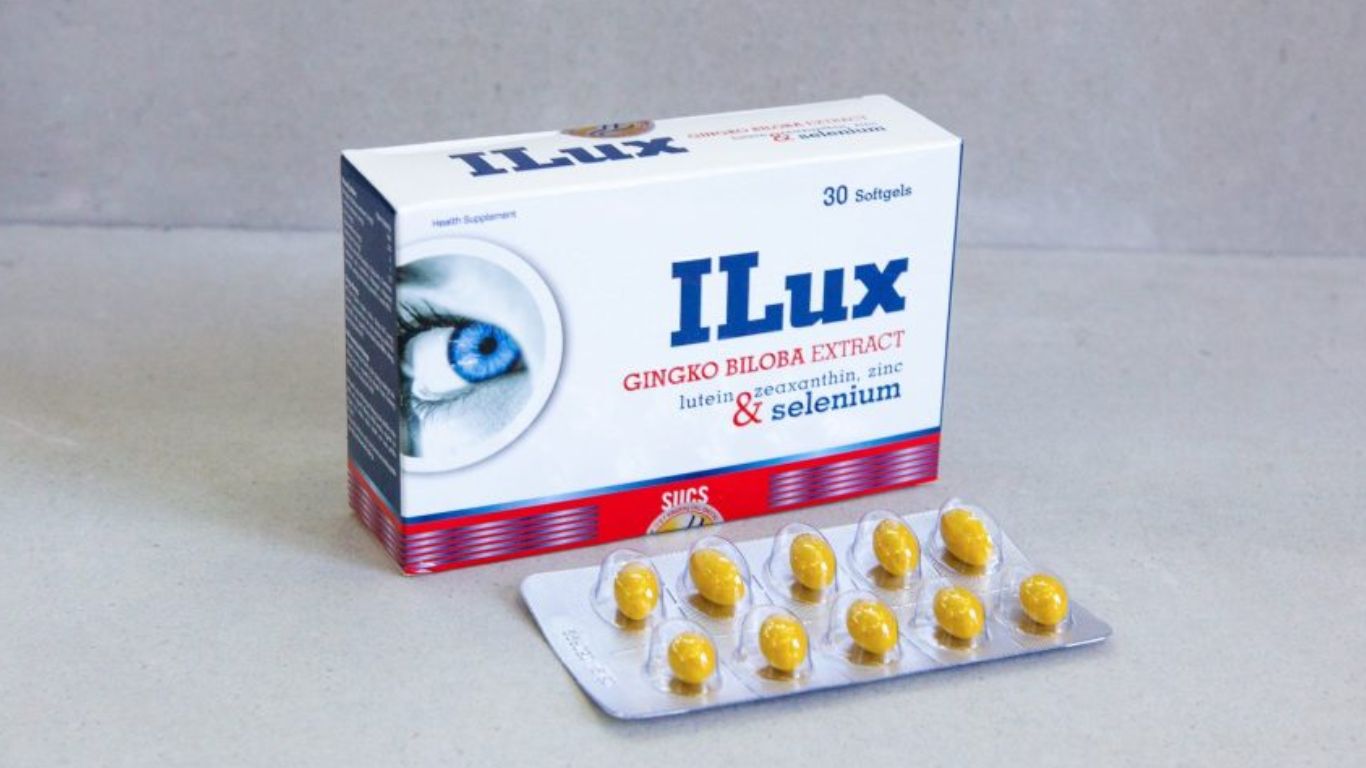 ILux chứa các thành phần chính như cao Bạch quả (Gingko biloba), Lutein, Zeaxanthin, Kẽm, và Selen12, có tác dụng hỗ trợ tuần hoàn máu; bổ sung Lutein, Zeaxanthin và các dưỡng chất hỗ trợ đối với người bị thoái hóa điểm vàng, đục thủy tinh thể.