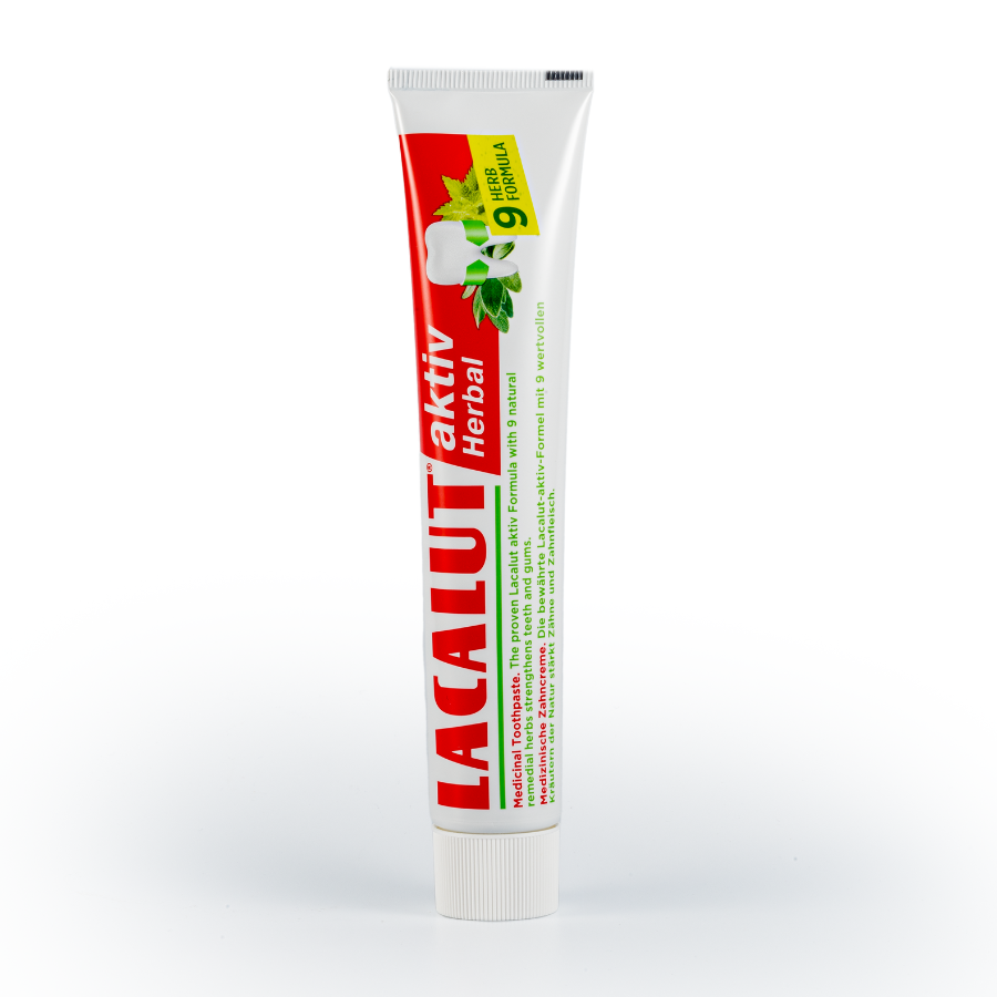 Kem đánh răng Lacalut Aktiv Herbal Toothpaste làm sạch răng miệng, trắng răng và thơm miệng (75ml)